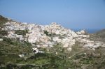 Η Όλυμπος ξεδιπλώνεται μπροστά στα μάτια του επισκέπτη που θα πάει ως εκεί οδικώς απ' τα Πηγάδια ή το Διαφάνι. 