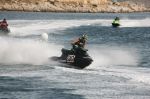 Ο Παντελής Πολίτης ντουμπλάρισε το jet ski του Σταμπολτζή.