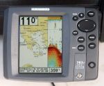 Βυθόμετρο και gps plotter τής Humminbird.